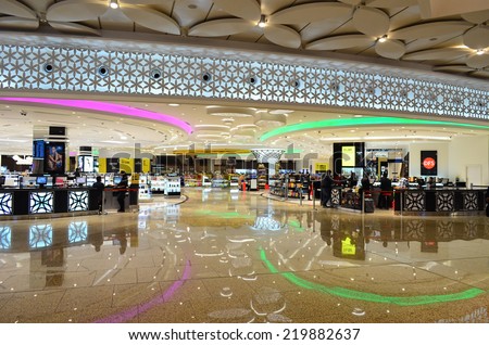 MUMBAI, MAHARASHTRA, INDIA - AUG. 30: Duty free shopping at Chhatrapati  Shivaji International Airport - Terminal 2 on AUG. 30, 2014 in Mumbai,  Maharashtra, India.  Inaugurated on 12 Feb 2014