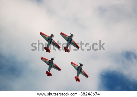 GAINESVILLE, FL - APRIL 15: Aeroshell Aerobatic Team flying formation at Heart of Florida Airshow April 15, 2007 in Gainesville, FL.