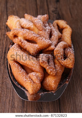 deep-fried pastry for carnival
