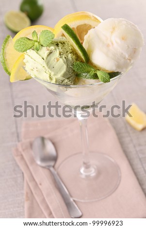 lemon and pistachio ice cream