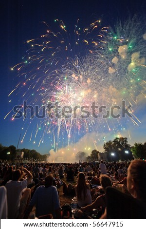 WASHINGTON DC - JULY 4:  Fireworks shows captivate the crowd in celebration of America\'s birthday at the National Mall on July 4, 2010 in Washington, DC.