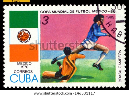 CUBA - CIRCA 1985: a stamp printed by  Cuba  shows game in football. World  football cup in Mexico, circa 1985