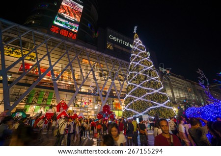 Bangkok, Thailand - 14 december 2014. Central World mall building and christmas tree on square in front in Bangkok, Thailand