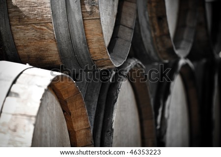 Dark Wine Barrels to store vintage Red or White wine