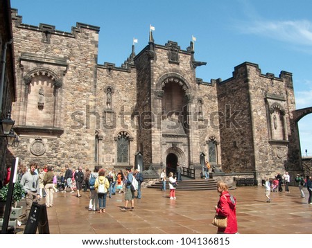 EDINBURGH-SCOTLAND - JULY 30: Edinburgh Castle, Scotland\'s most visited paid tourist attraction on July 30, 2009 in Edinburgh, Scotland.