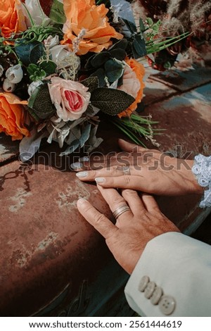 Similar – Foto Bild Blumenstrauß neben Frauenbeinen auf Beifahrerseite im Auto