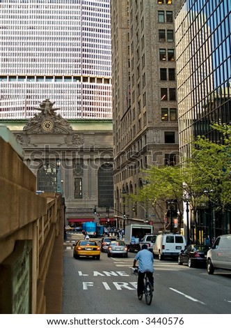 A street scene near Grand central Station in Manhattan.