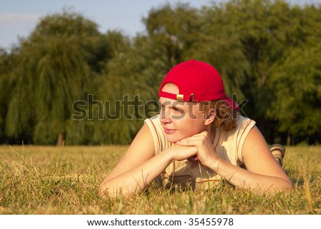 Young woman summer relax portrait in the park