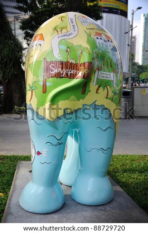 SINGAPORE - NOVEMBER 14: Elephant Parade Decoration at Orchard Road on November 14, 2011 in Singapore. 160 elephants, painted by international artists, It end of January 12, 2012 in Singapore.