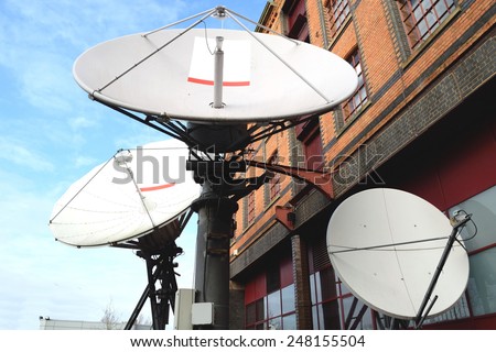 Professional satellite antennas