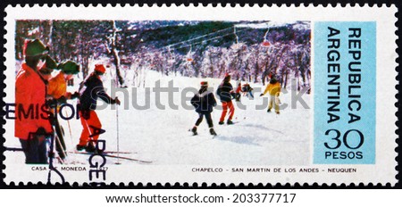 ARGENTINA - CIRCA 1977: a stamp printed in the Argentina shows Skiers, San Martin de los Andes, circa 1977