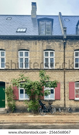 Similar – Foto Bild Ruhiger Tag an dänischem Nordseestrand