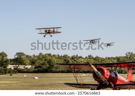 Similar – Foto Bild Formationsflug Zugvögel