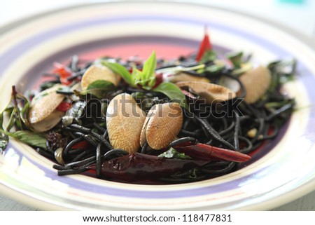 ink squid spaghetti white sauce with ham