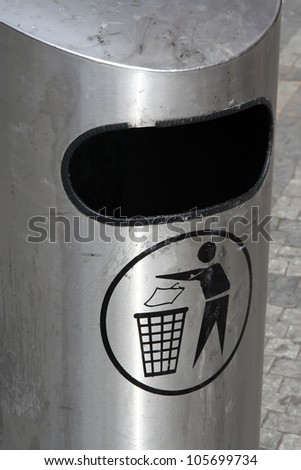 Garbage bin. Garbage disposal street bin.