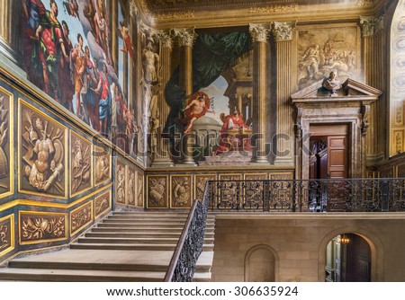 London,England, 10th August 2015:Hampton Court Palace is a royal palace in the borough of Richmond in London .It has not been inhabited by the British Royal Family since the 18th century.
