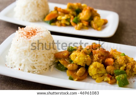 Selective focus image of an African cauliflower beans dish.