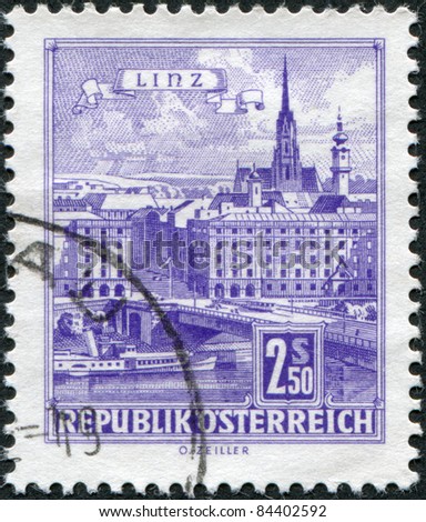 AUSTRIA - CIRCA 1962: A stamp printed in Austria, shows the Danube Bridge, Linz, circa 1962