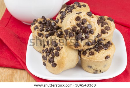 chocolate chip mini muffins