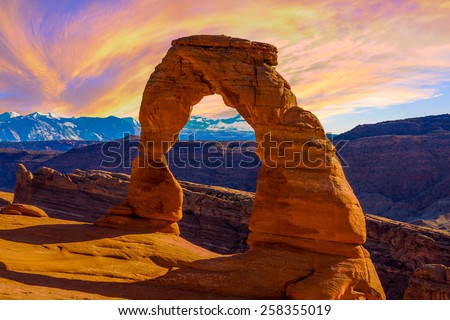 Beautiful Sunset Image taken at Arches National Park in Utah 商業照片 © 