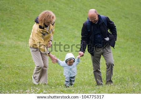 First steps with grandparents