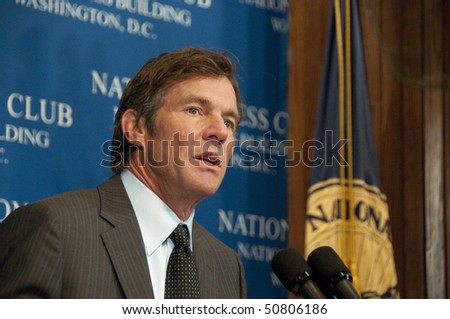WASHINGTON,DC - April 12:  Famous movie actor Dennis Quaid speaks on preventing medical errors at the National Press Club, April 12, 2010 in Washington, DC