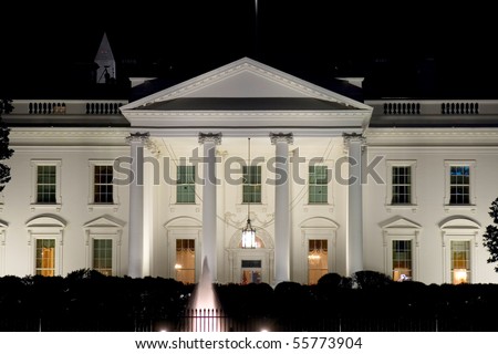 Night view on White house\'s west side