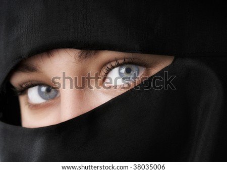 Beautiful Woman In Middle Eastern Niqab Veil Stock Photo 38035006 ...