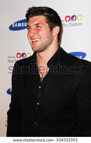 NEW YORK-JUNE 4: New York Jets quarterback Tim Tebow attends Samsung\'s annual Hope for Children gala at the American Museum of Natural History on June 4, 2012 in New York City.