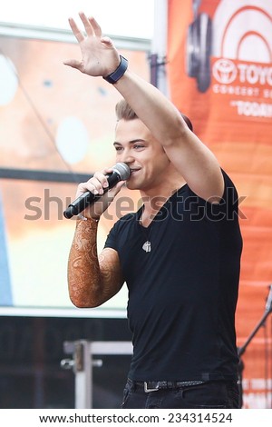 NEW YORK-Aug 22: Country music singer Hunter Hayes performs in concert at NBC\'s \'Today Show\' at Rockefeller Plaza on August 22, 2014 in New York City.