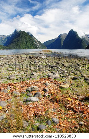 Milford Sound (Piopiotahi in Maori), fjord in the south west of New Zealand\'s South Island