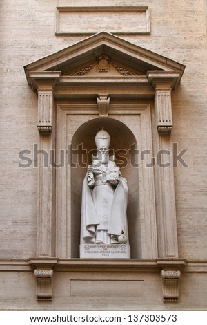 ROME - APRIL 4 : St Gregorius statue in the Saint Peter Cathedral in Vatican on April 4, 2013 in Rome, Italy. St. Peter\'s Basilica is considered as the largest Christian church in world.