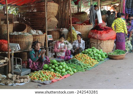 NYAUNG-U, MYANMAR, December 9, 2014 : Traditional market of Nyaung U. The town is just 4 kilometers away from old Bagan, a popular tourist attraction.
