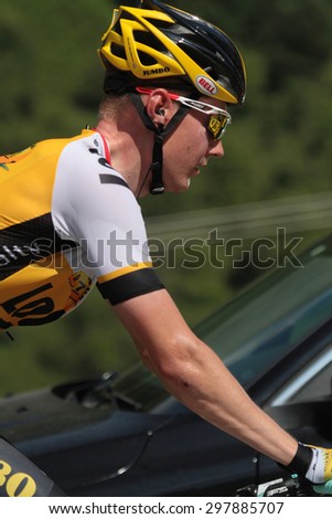 PIERRE SAINT-MARTIN, FRANCE, July 14, 2015 : Dutch cyclist Wilco Kelderman suffers during the last climb of the 10th stage of Tour de France to Pierre Saint-Martin.