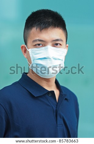 man wear face mask