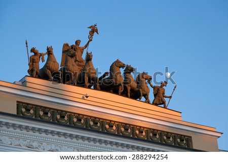 The chariot with six horses Victory over the arch of the General Staff at the Palace Square in St. Petersburg