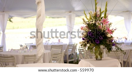 Wedding reception floral center piece