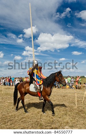 SERGIEV POSAD, RUSSIA - AUG 27:knight to the Festival of medieval culture \