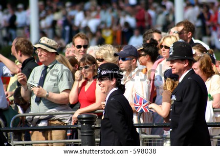 British police and crowd