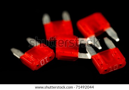 pictures of 10 Amps electrical automobile fuses used for safety purpuses