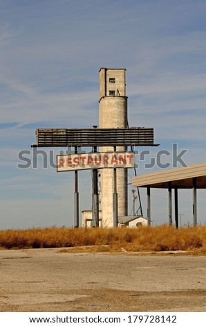 Old abandoned restaurant or cafe sign along Route 66 in northern Texas