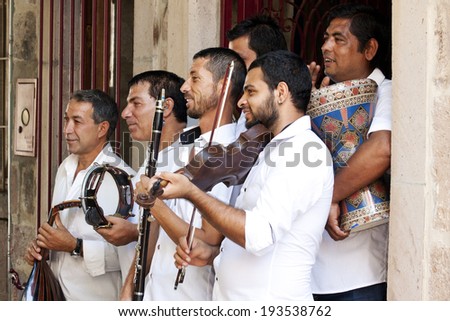 ISTANBUL - MAY 19 :An unknown gipsy street band is posing together  May 19, 2014 in Istanbul , Turkey