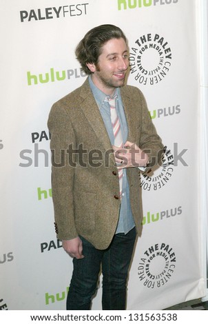 BEVERLY HILLS - MARCH 13: Simon Helberg arrives at the 2013 Paleyfest 