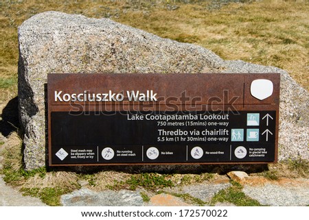 KOSCIUSZKO NATIONAL PARK, AUSTRALIA - NOVEMBER 18: Tourist sign at Rawson Pass in Kosciuszko NP, Australia on November 18, 2013. Kosciuszko mountain is the highest in Australia (2228 m)
