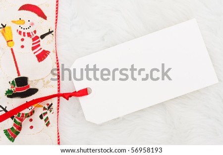 A blank tag with a ribbon border on a white background