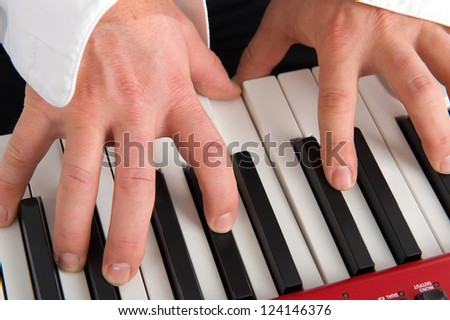 pianists hands