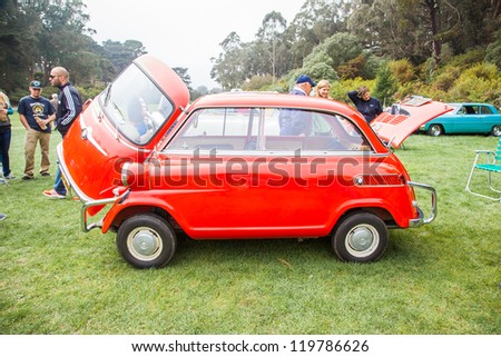 SAN FRANCISCO - SEPTEMBER 29: A 1958 BMW Isetta 600 is on display during the 2012 Jimmy\'s Old Car Picnic in Golden Gate Park in San Francisco on September 29, 2012