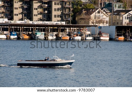 Power boat in Seattle\'s Lake Union