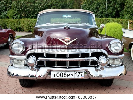 MOSCOW, RUSSIA - SEPT 24: A 1953 Cadillac Eldorado in the final stage of the competition for classic cars at the 