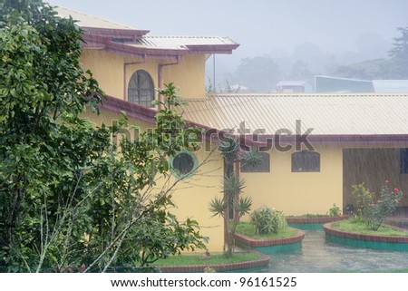 Villa in tropical rain - San Jose, Costa Rica